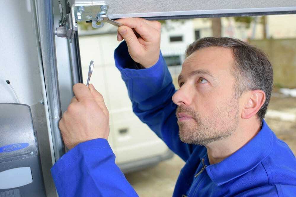 garage door maintenance in Oklahoma City, OK