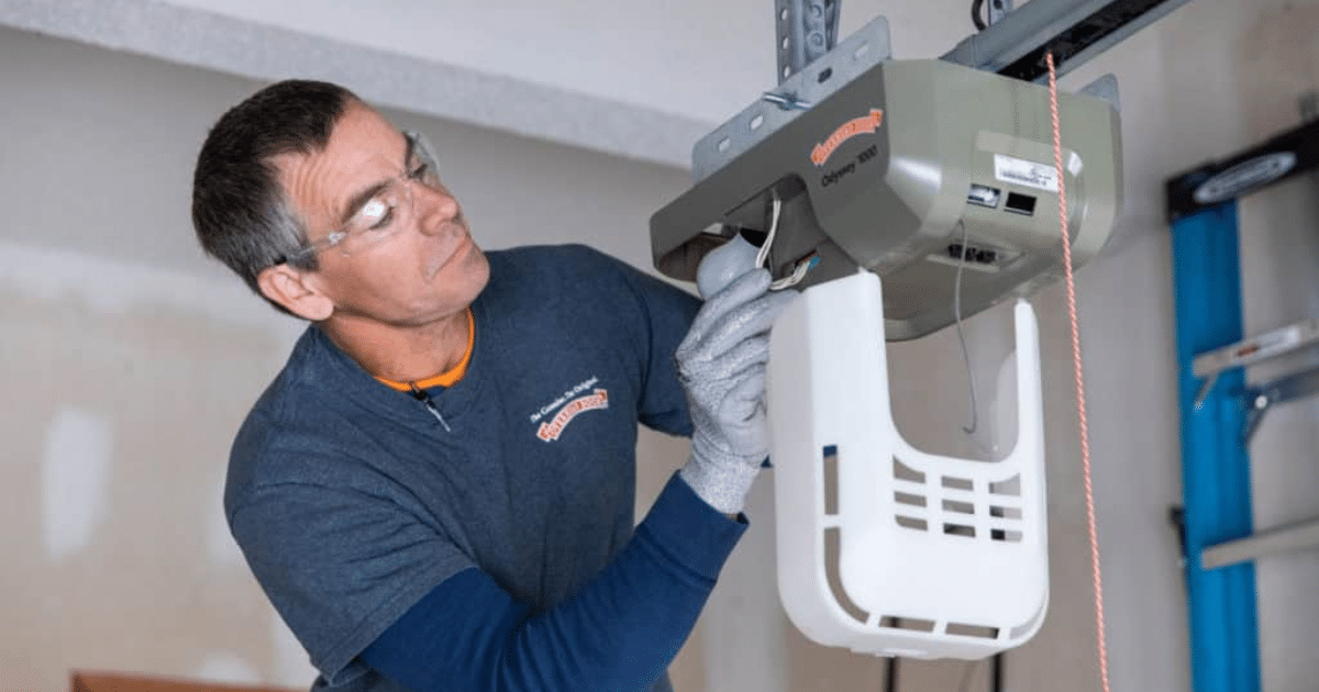 overhead door opener in Oklahoma City, OK